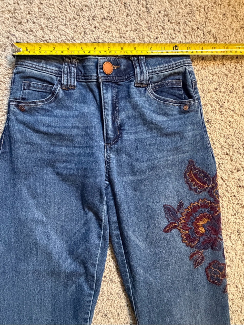 Democracy Ab Technology Medium Blue Cropped Jeans with Floral Embroidery Sz 2 - Picture 10 of 11